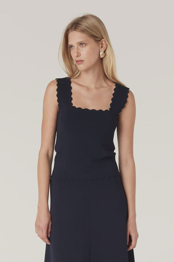 Villa Crepe Knit Scallop Tank / Navy