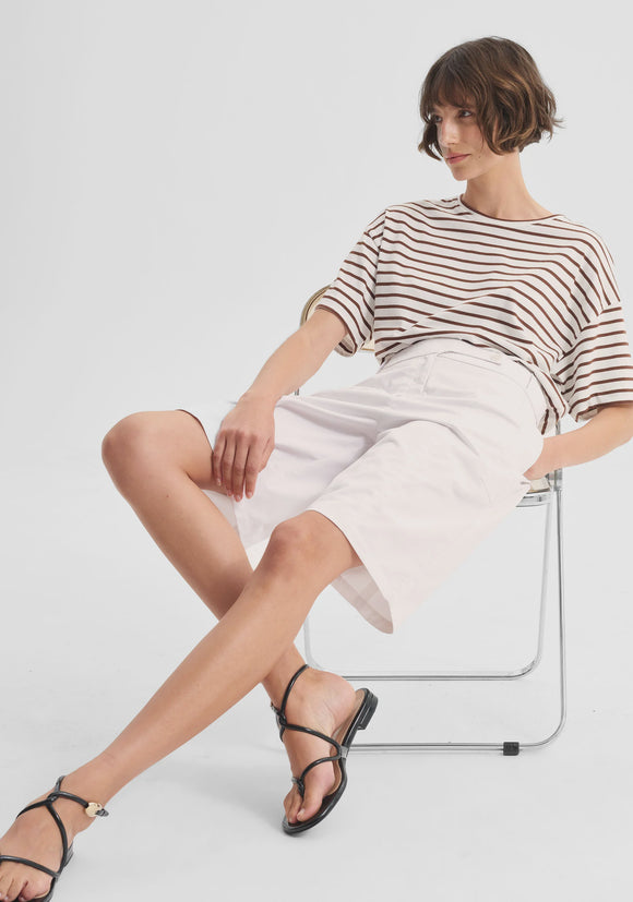 Hugo Bermuda Short / White