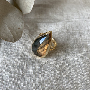 Higuel Stone Ring
